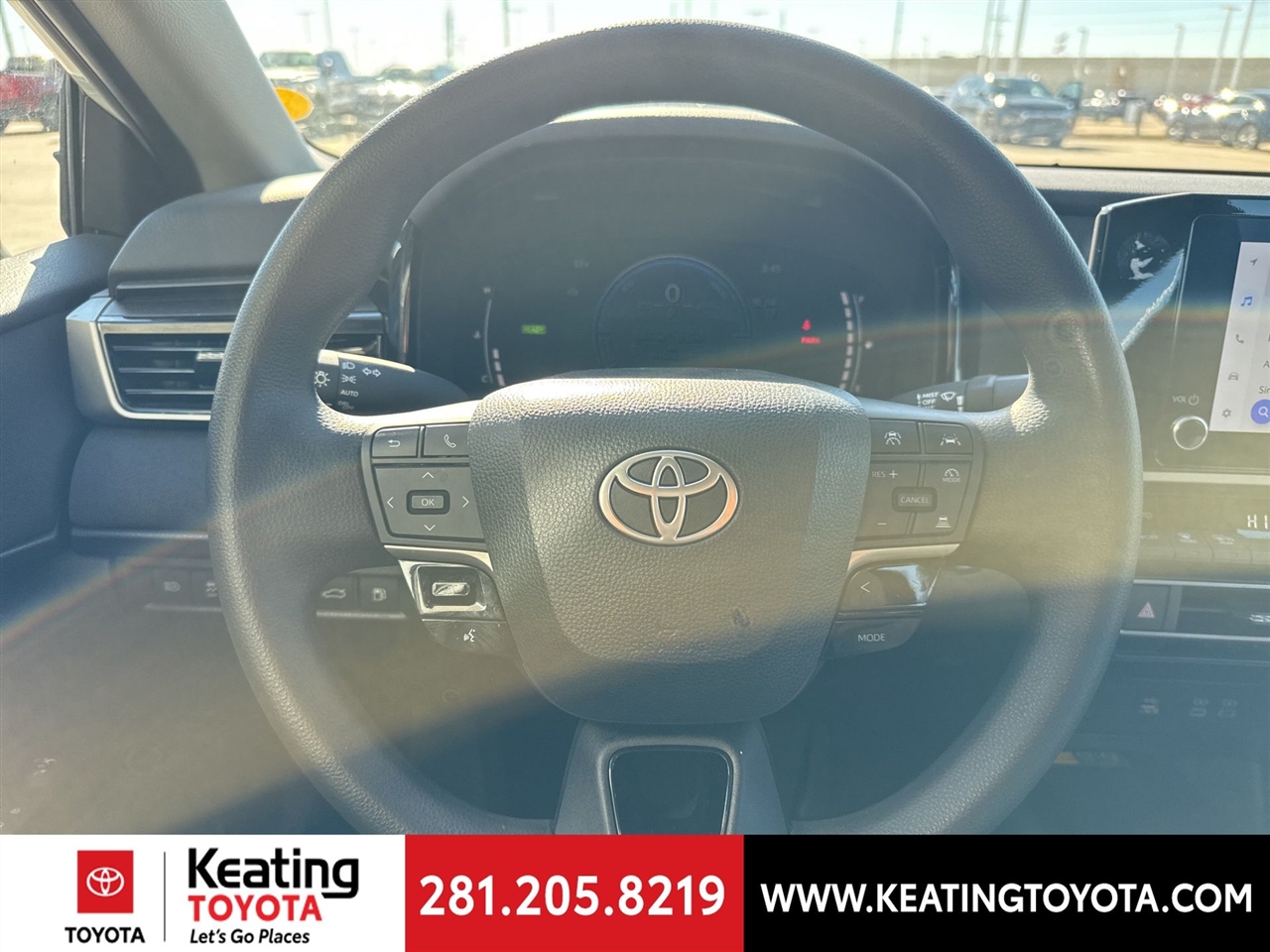 Toyota Camry Hybrid XLE 2025