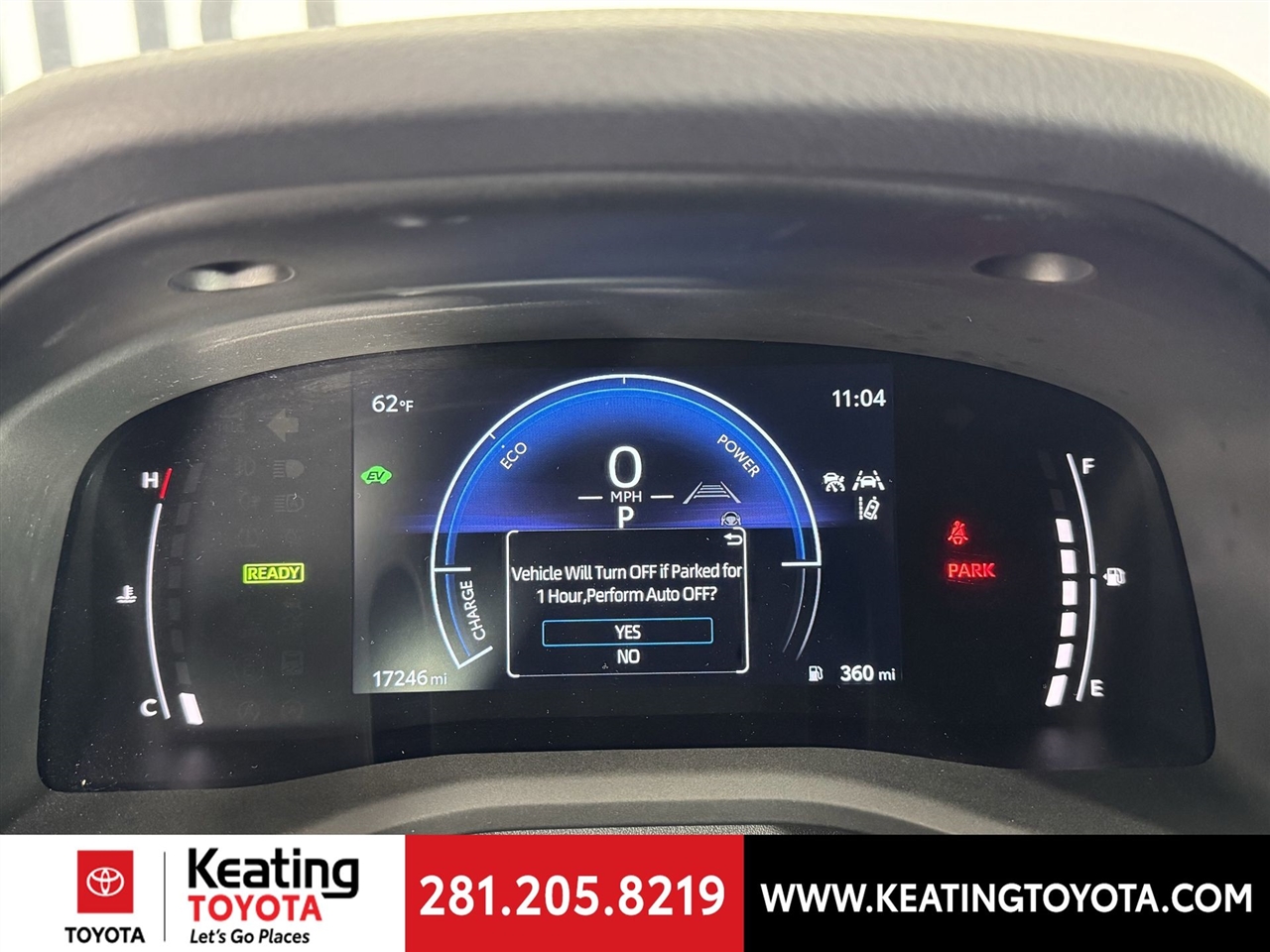 Toyota Camry Hybrid XLE 2025