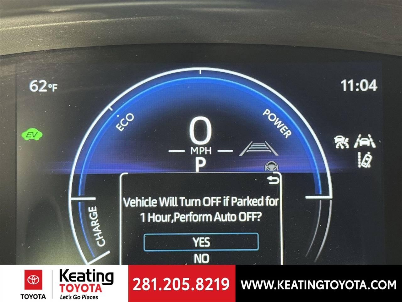 Toyota Camry Hybrid XLE 2025