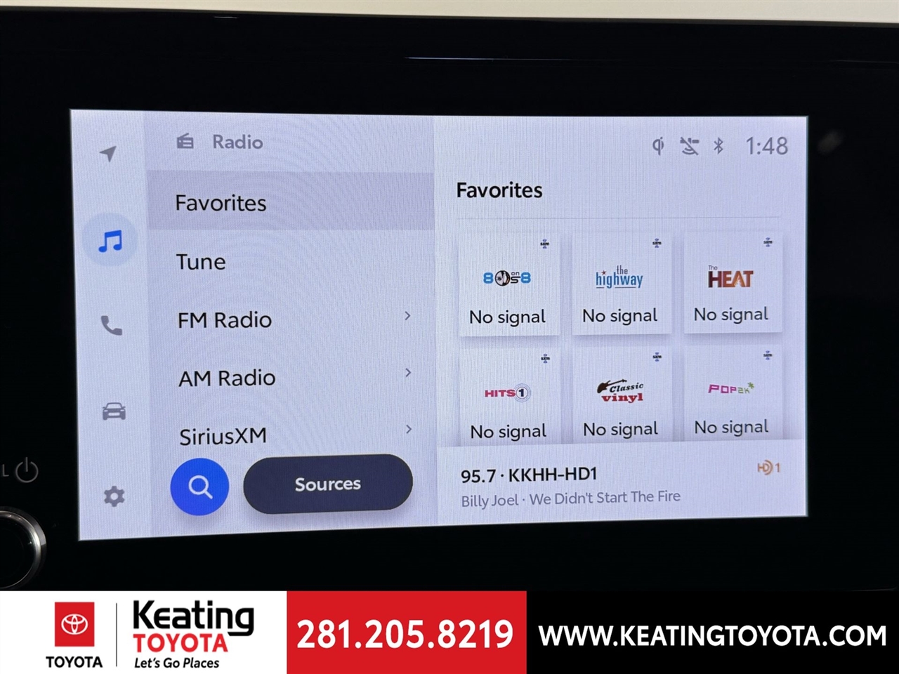 Toyota Camry Hybrid XLE 2025