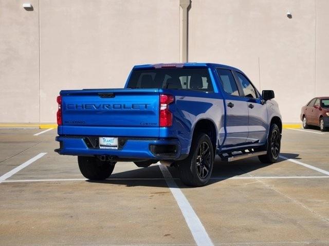 Chevrolet Silverado 1500 Custom Crew Cab 2WD 2023
