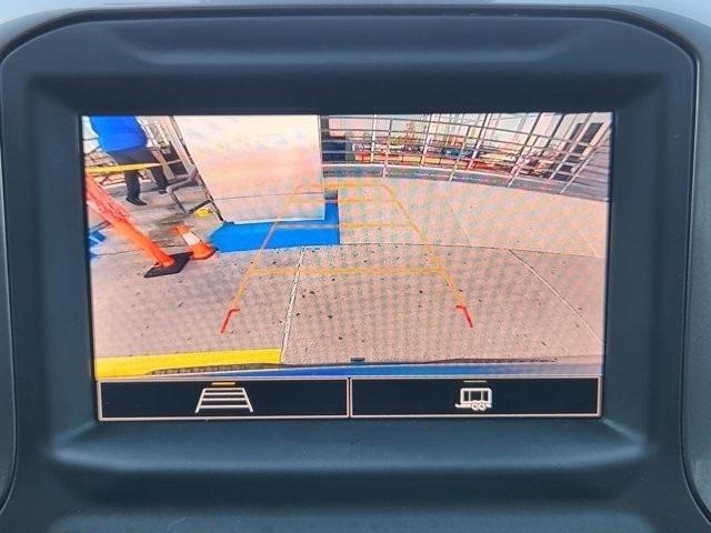 Chevrolet Silverado 1500 Custom Crew Cab 2WD 2023