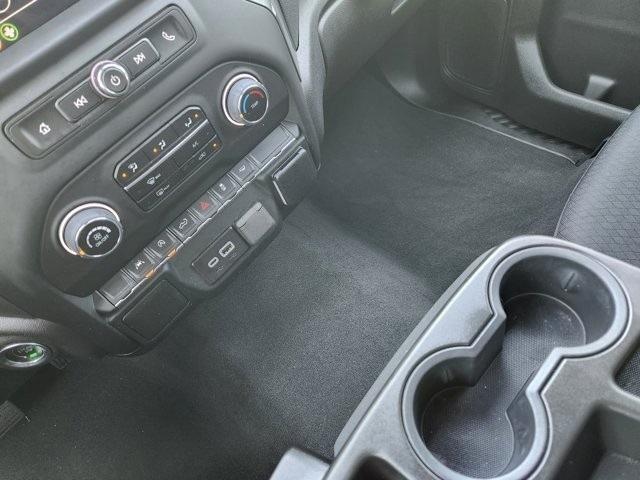 Chevrolet Silverado 1500 Custom Crew Cab 2WD 2023