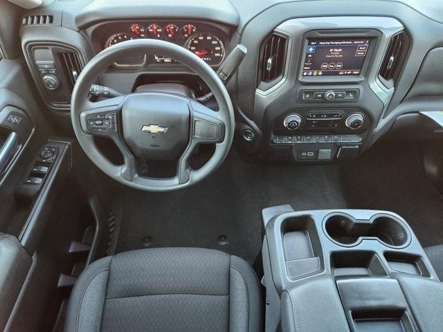 Chevrolet Silverado 1500 Custom Crew Cab 2WD 2023