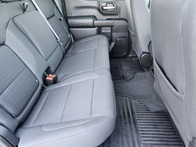 Chevrolet Silverado 1500 Custom Crew Cab 2WD 2023