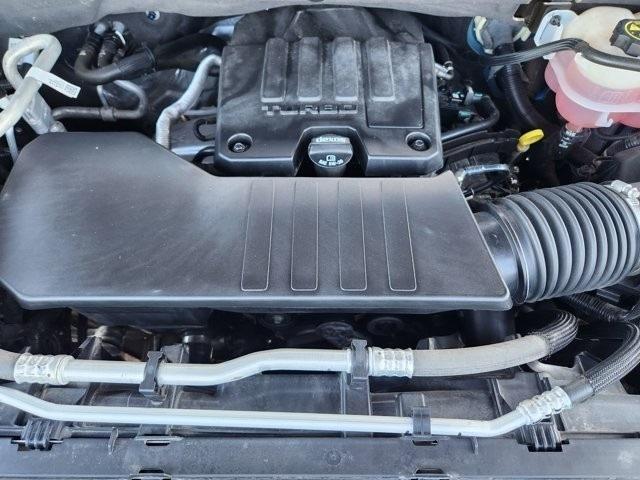 Chevrolet Silverado 1500 Custom Crew Cab 2WD 2023