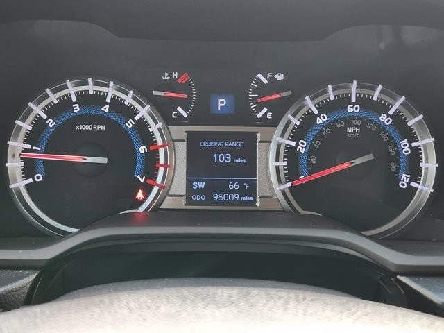 Toyota 4Runner Limited 2WD V6 2017