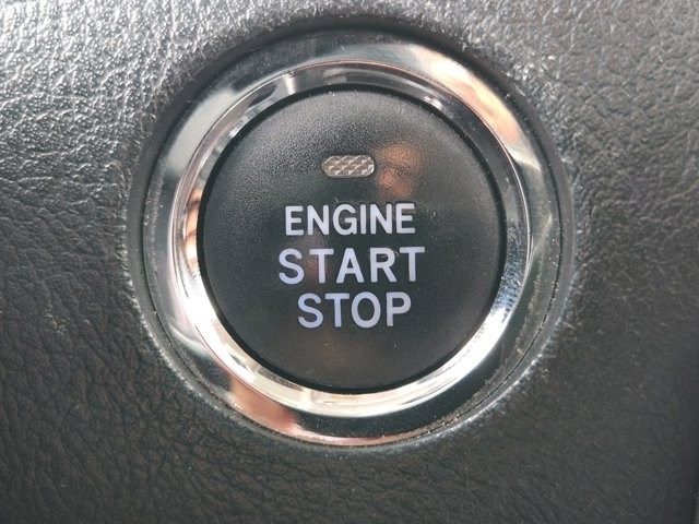 Toyota 4Runner Limited 2WD V6 2017