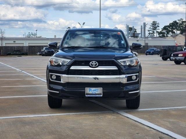 Toyota 4Runner Limited 2WD V6 2017