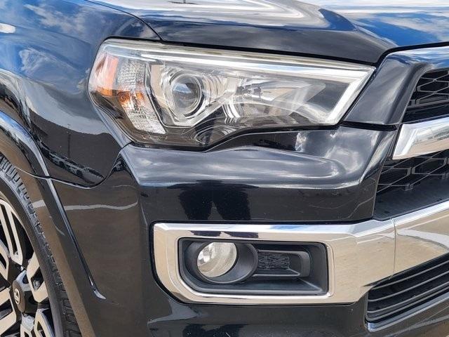 Toyota 4Runner Limited 2WD V6 2017