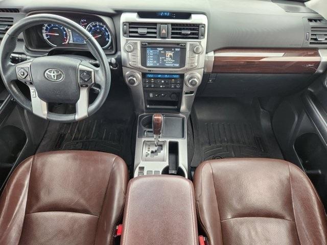 Toyota 4Runner Limited 2WD V6 2017