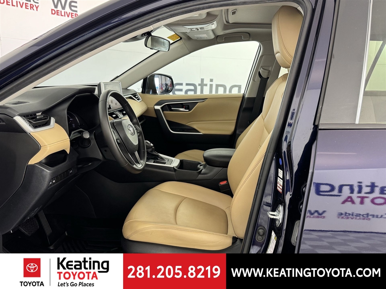 Toyota RAV4 XLE Premium 2024