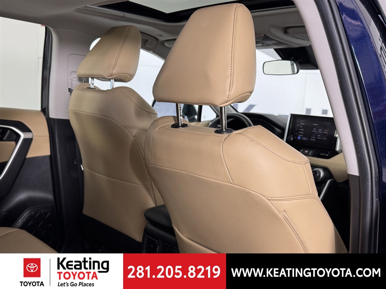 Toyota RAV4 XLE Premium 2024