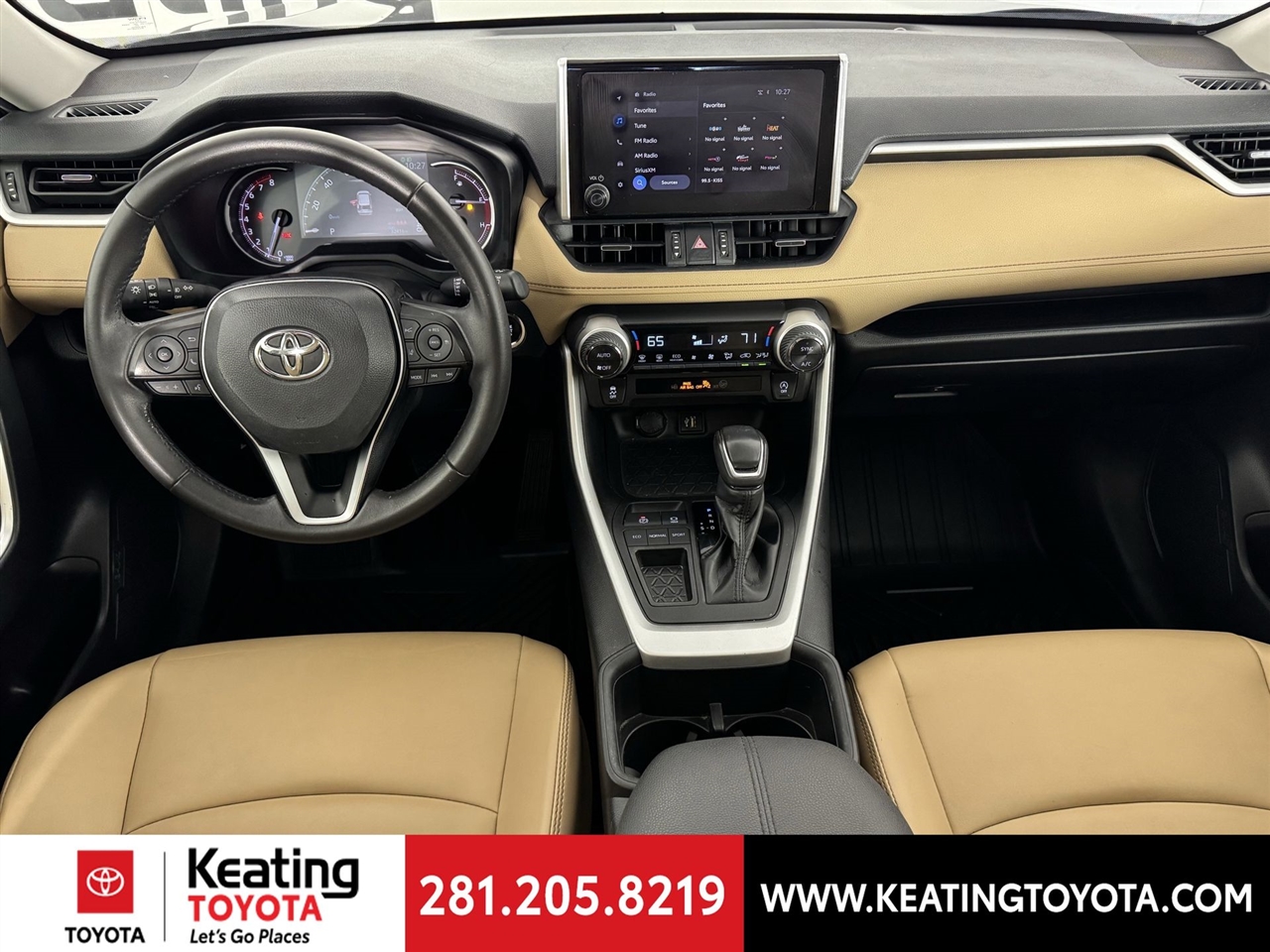 Toyota RAV4 XLE Premium 2024