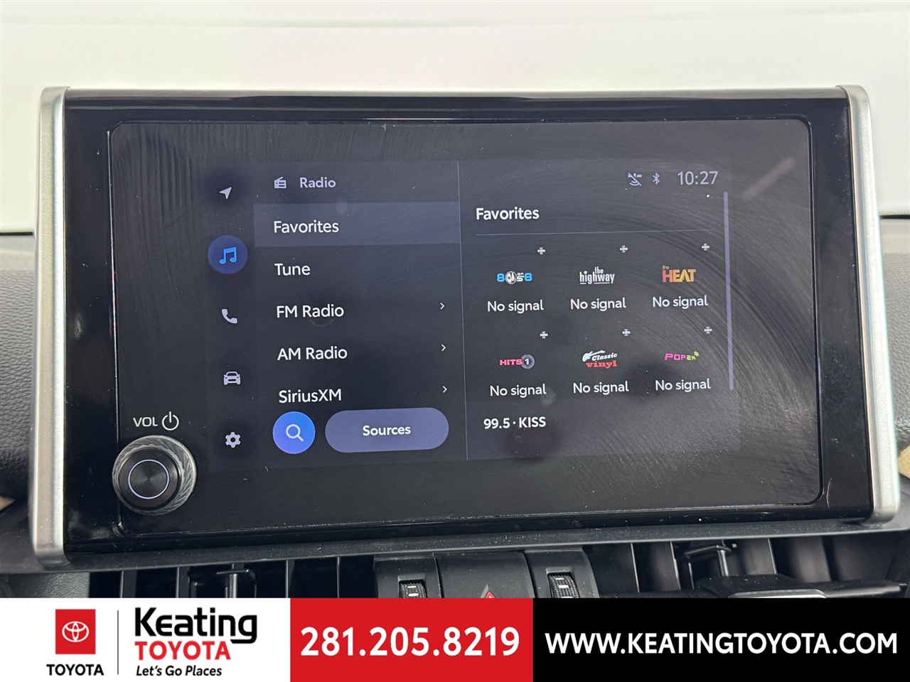 Toyota RAV4 XLE Premium 2024