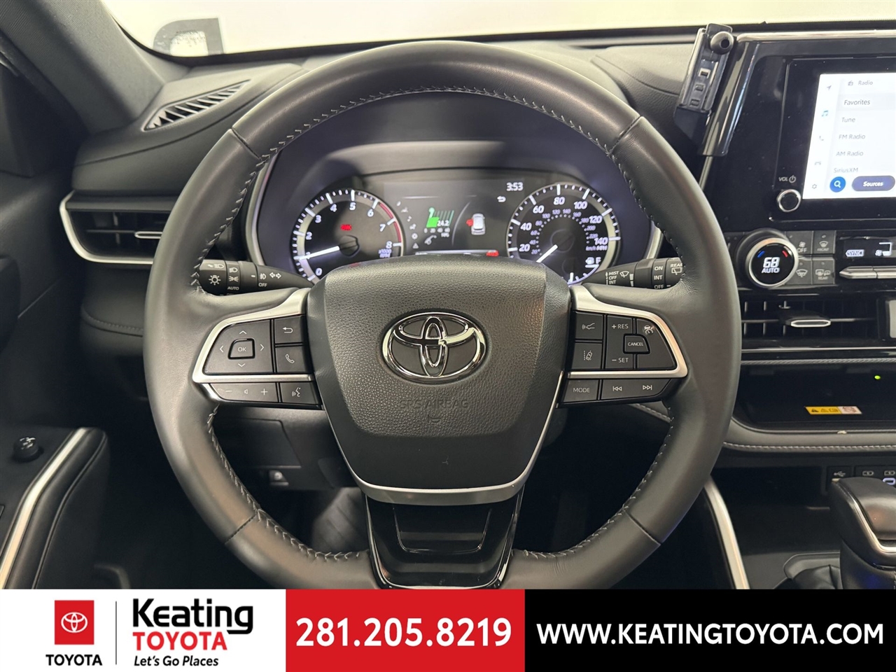 Toyota Highlander XLE 2024