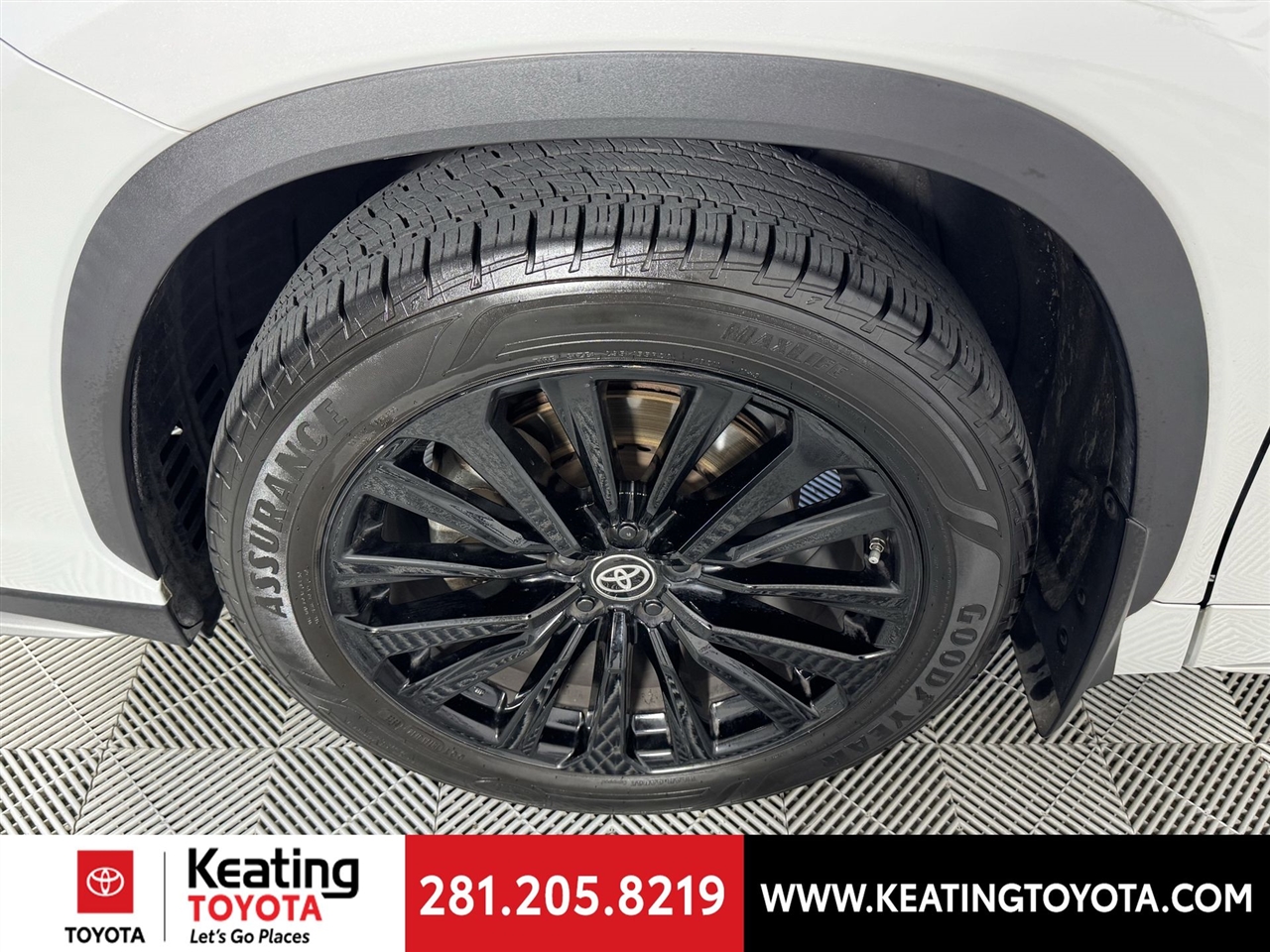 Toyota Highlander XLE 2024