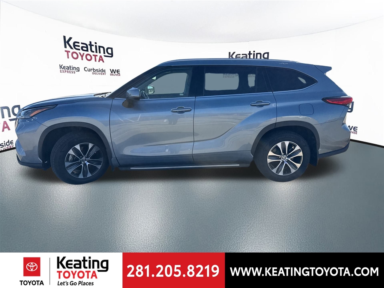 Toyota Highlander XLE FWD V6 2022