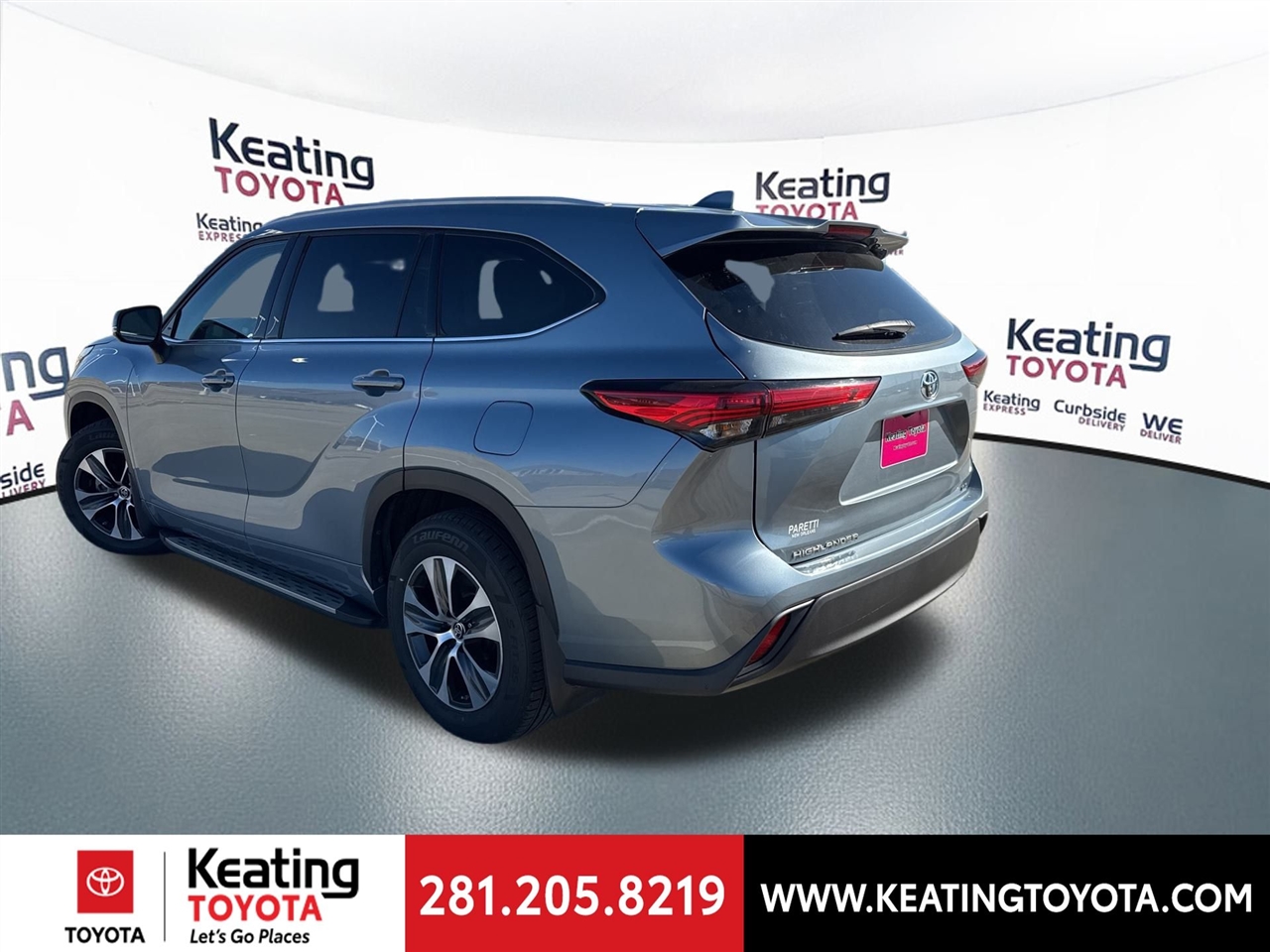 Toyota Highlander XLE FWD V6 2022