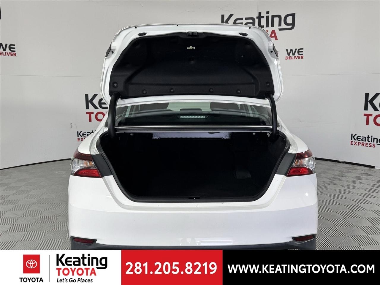 Toyota Camry LE 2021