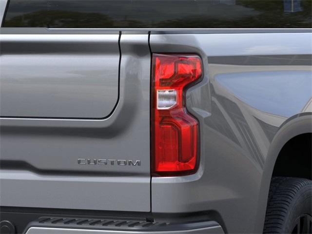 Chevrolet Silverado 1500 Custom Crew Cab 2WD 2026