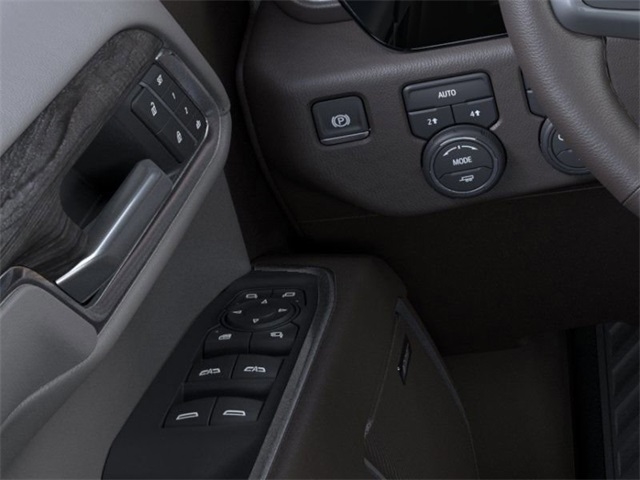 Chevrolet Silverado 1500 LTZ Crew Cab 4WD 2026