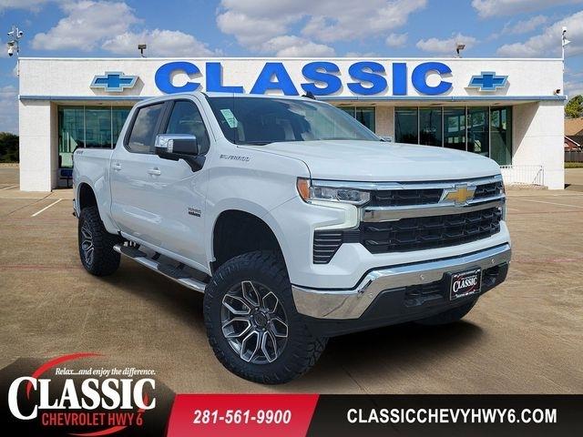 Chevrolet Silverado 1500 LT Crew Cab 4WD 2026