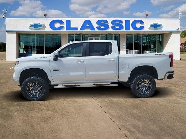 Chevrolet Silverado 1500 LT Crew Cab 4WD 2026