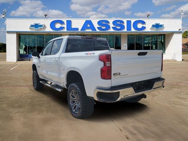 Chevrolet Silverado 1500 LT Crew Cab 4WD 2026