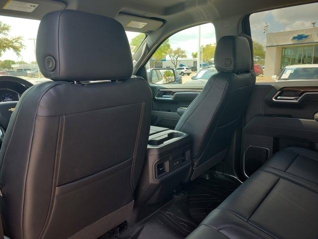 Chevrolet Silverado 1500 LT Crew Cab 4WD 2026