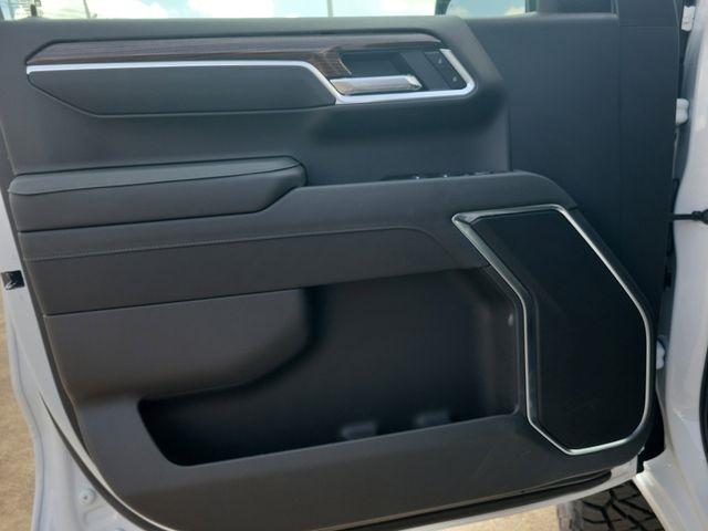 Chevrolet Silverado 1500 LT Crew Cab 4WD 2026