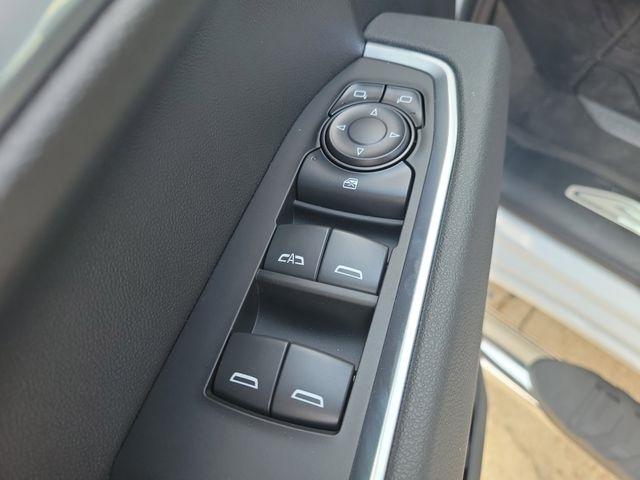 Chevrolet Silverado 1500 LT Crew Cab 4WD 2026