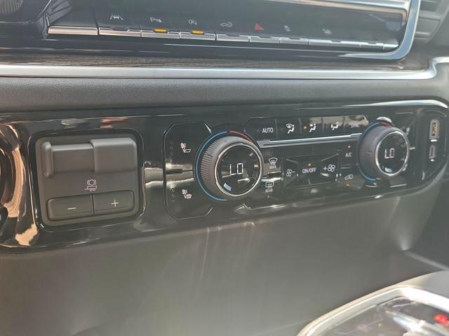 Chevrolet Silverado 1500 LT Crew Cab 4WD 2026