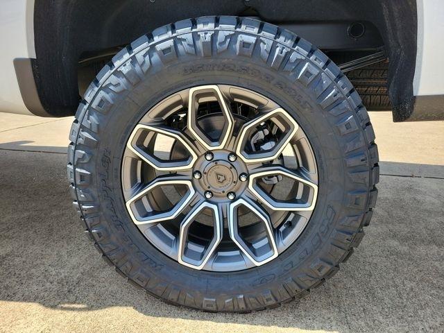 Chevrolet Silverado 1500 LT Crew Cab 4WD 2026