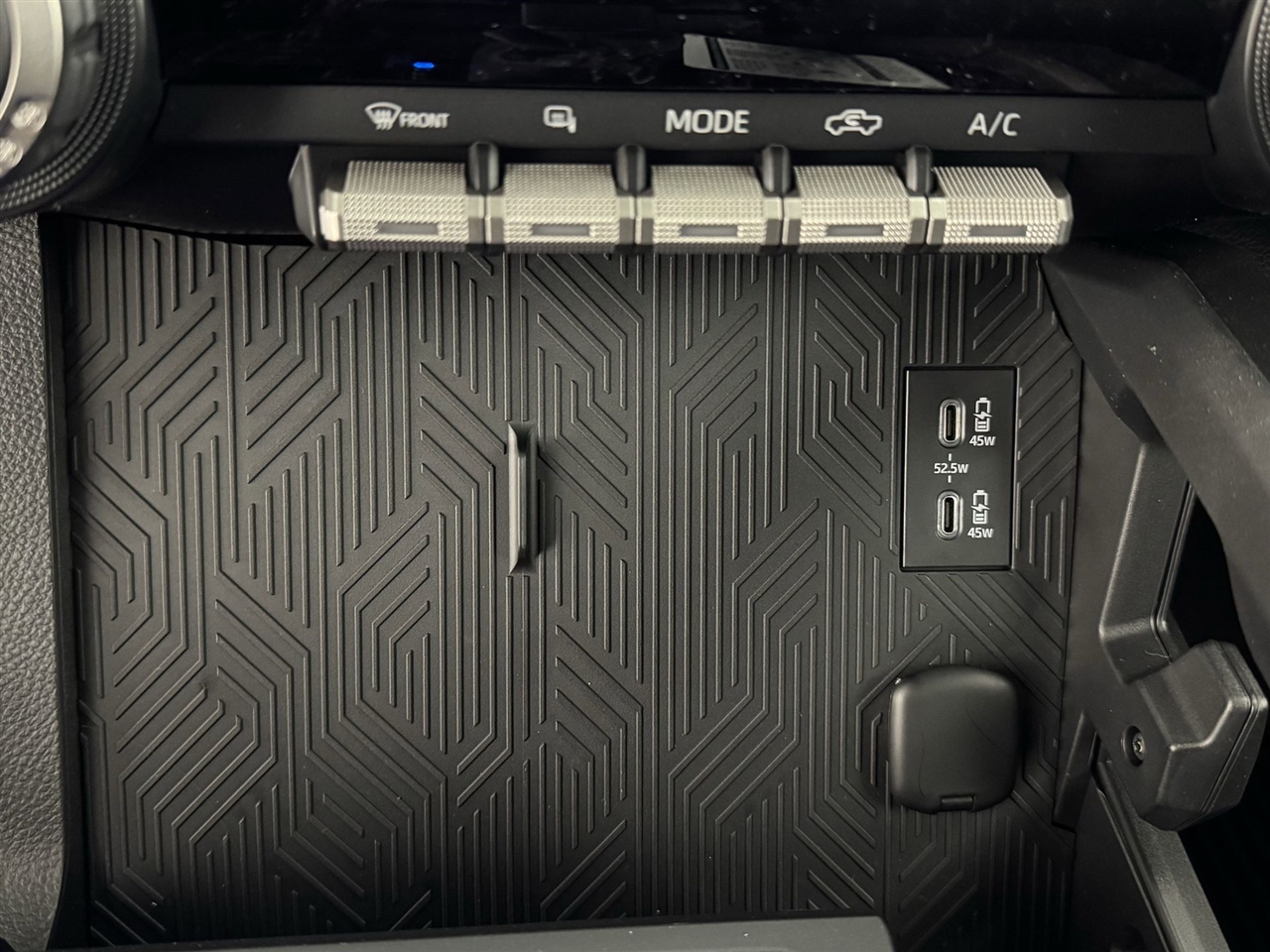 Toyota Tacoma SR Double Cab 2WD 2026