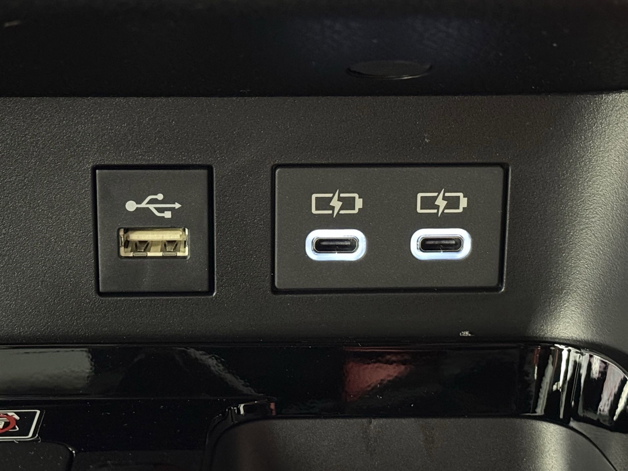 Toyota Camry Hybrid XLE 2026