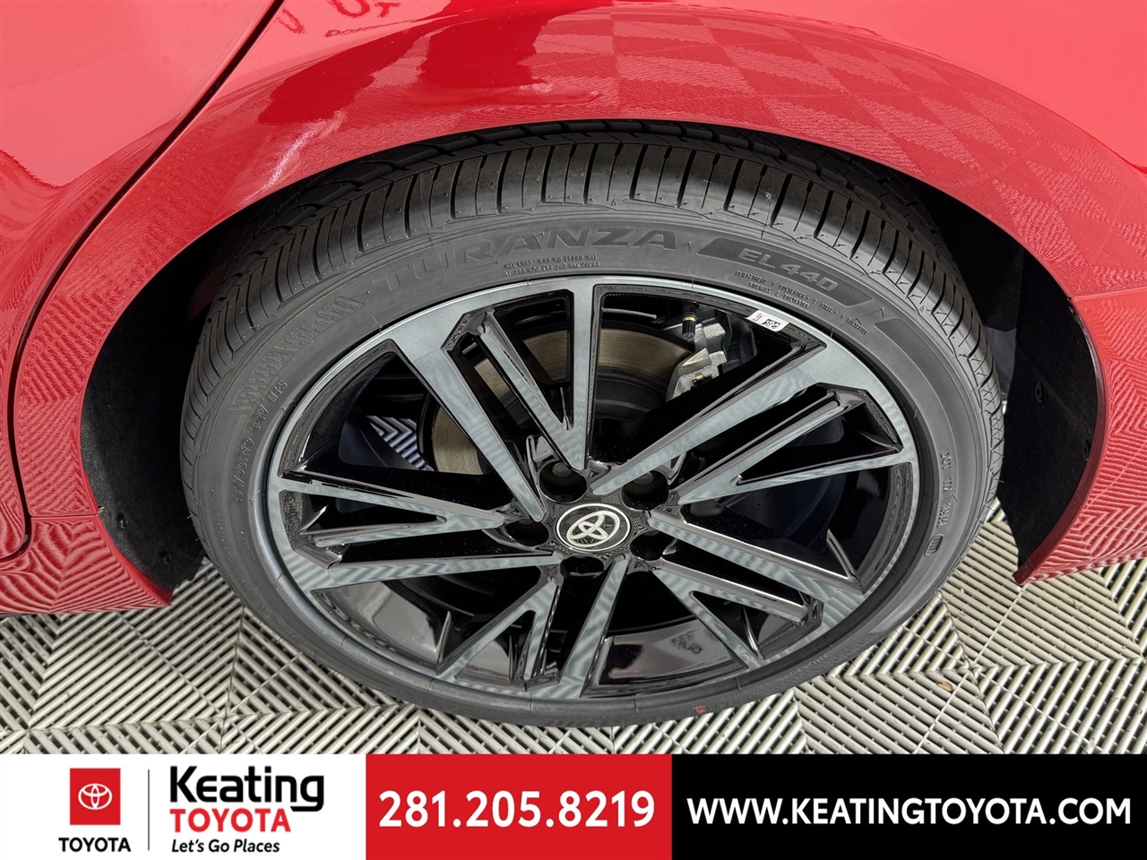 Toyota Camry Hybrid XLE 2026