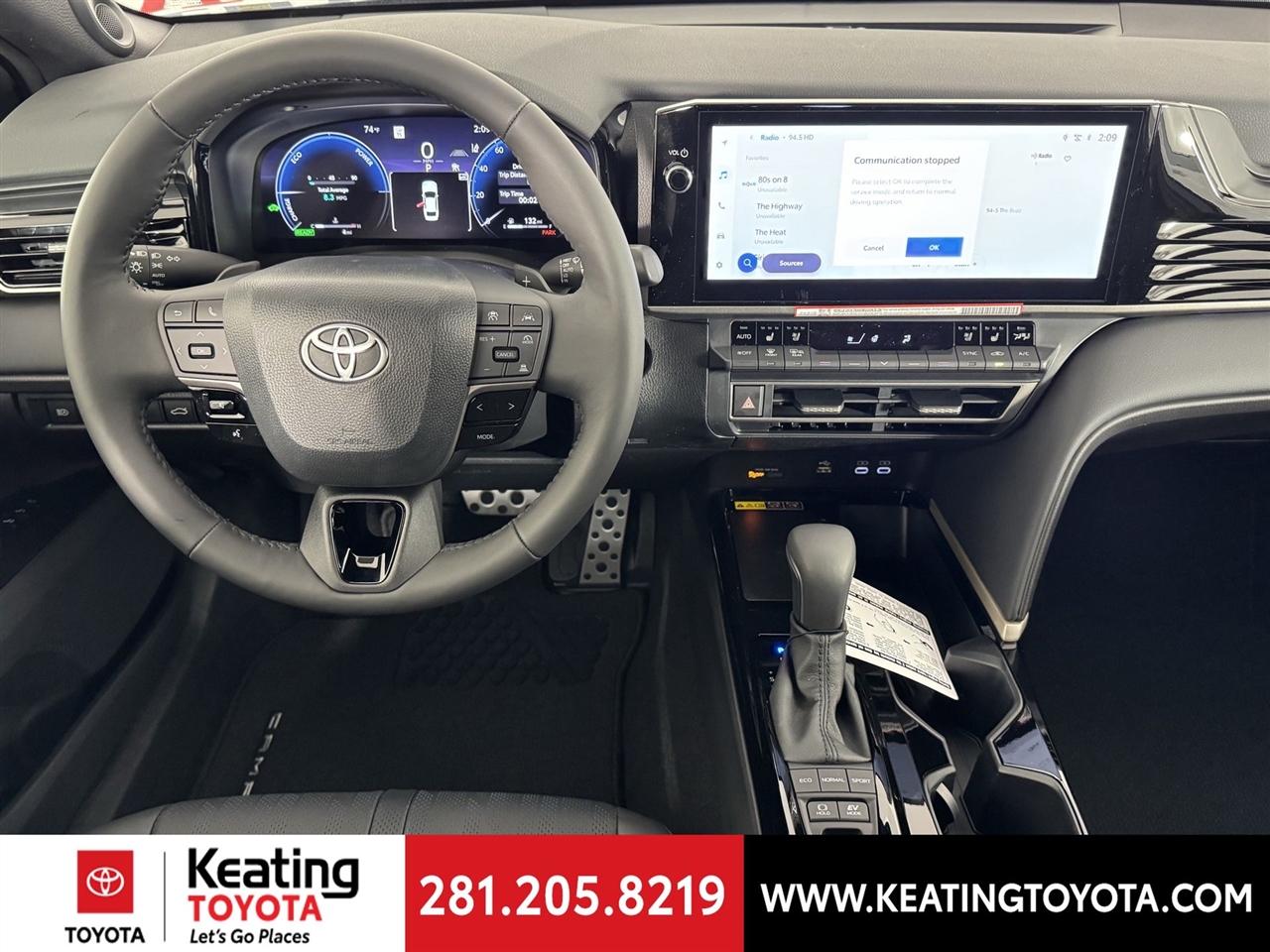 Toyota Camry Hybrid XLE 2026