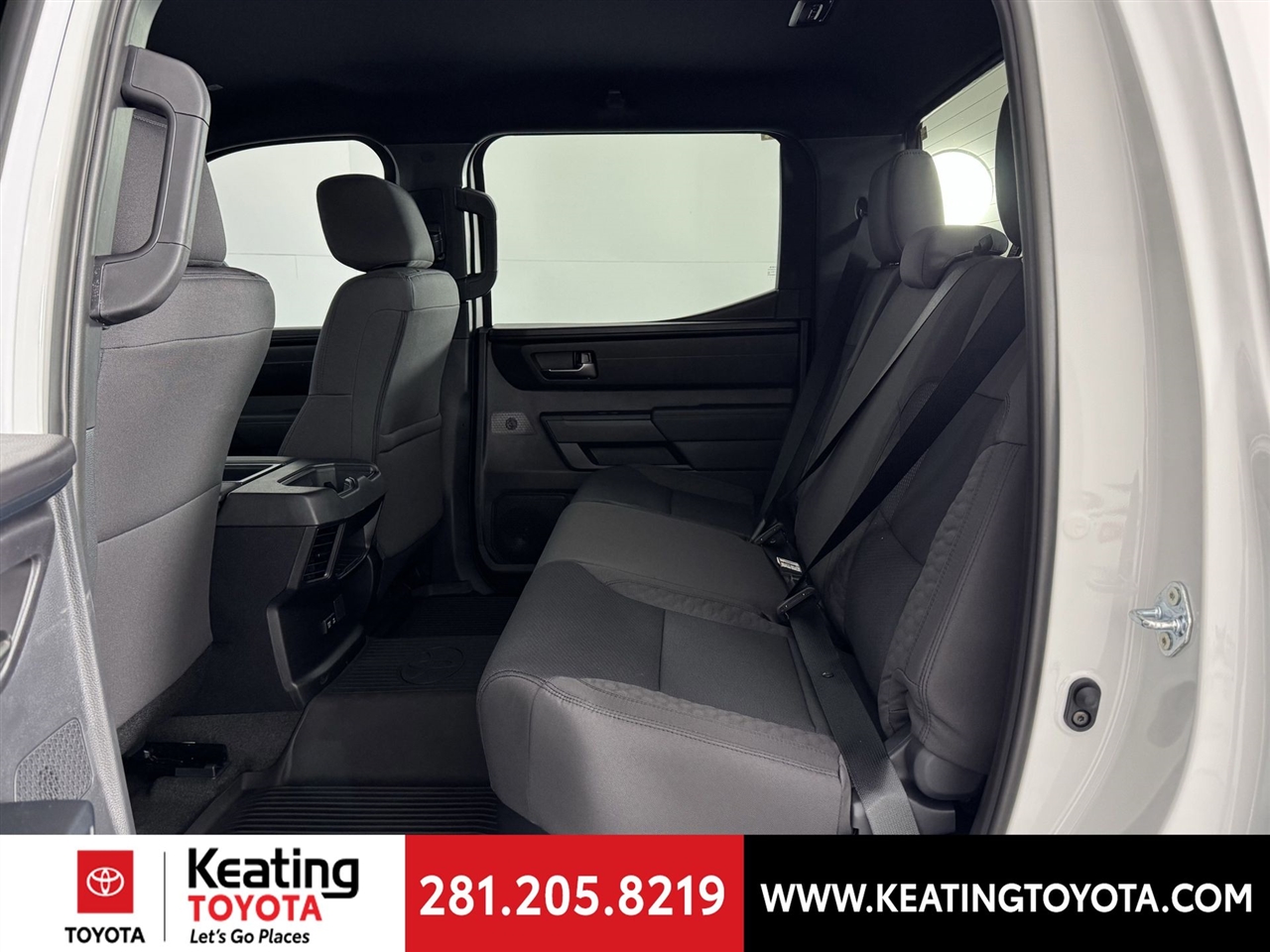 Toyota Tundra SR5 CrewMax 2WD 2026