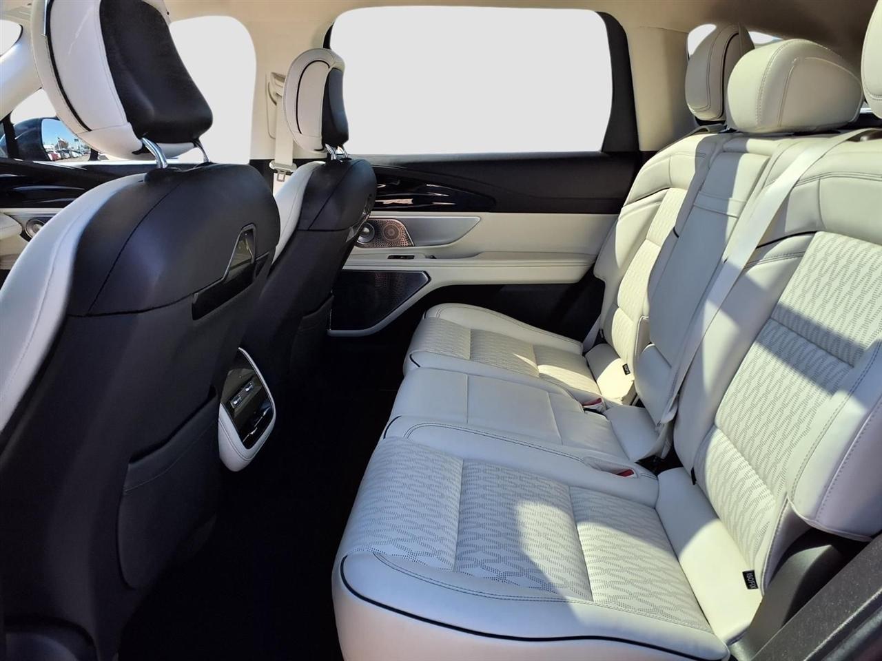 Lincoln Nautilus Black Label 2024