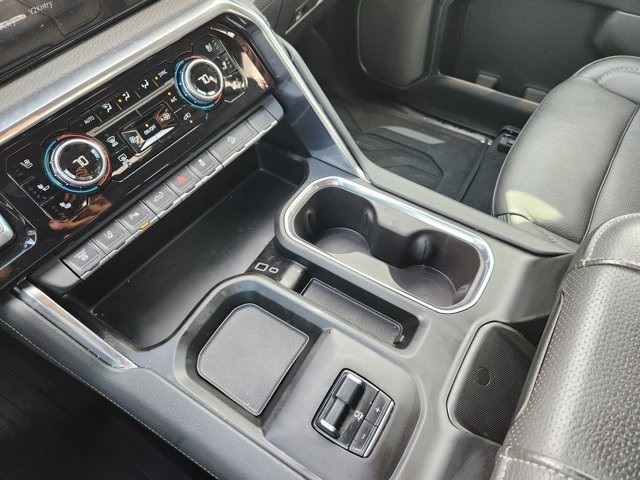 GMC Sierra 2500HD Denali Crew Cab 4WD SB 2024