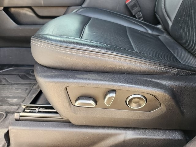 GMC Sierra 2500HD Denali Crew Cab 4WD SB 2024