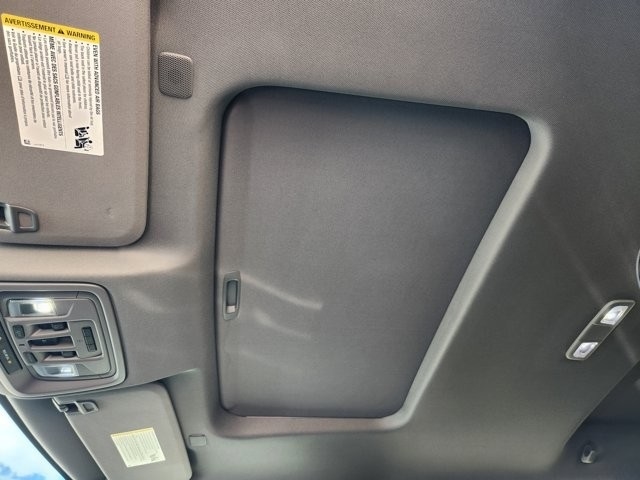 GMC Sierra 2500HD Denali Crew Cab 4WD SB 2024