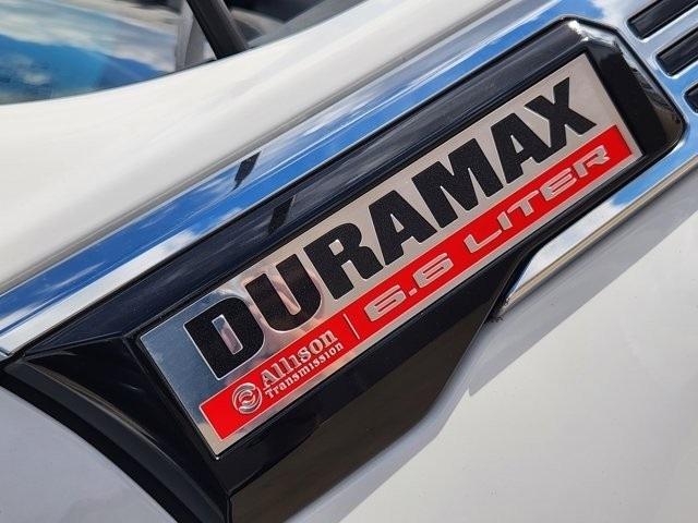 GMC Sierra 2500HD Denali Crew Cab 4WD SB 2024