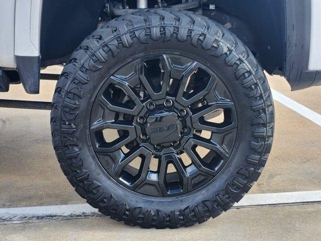 GMC Sierra 2500HD Denali Crew Cab 4WD SB 2024