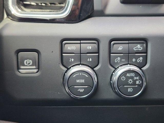 GMC Sierra 2500HD Denali Crew Cab 4WD SB 2024