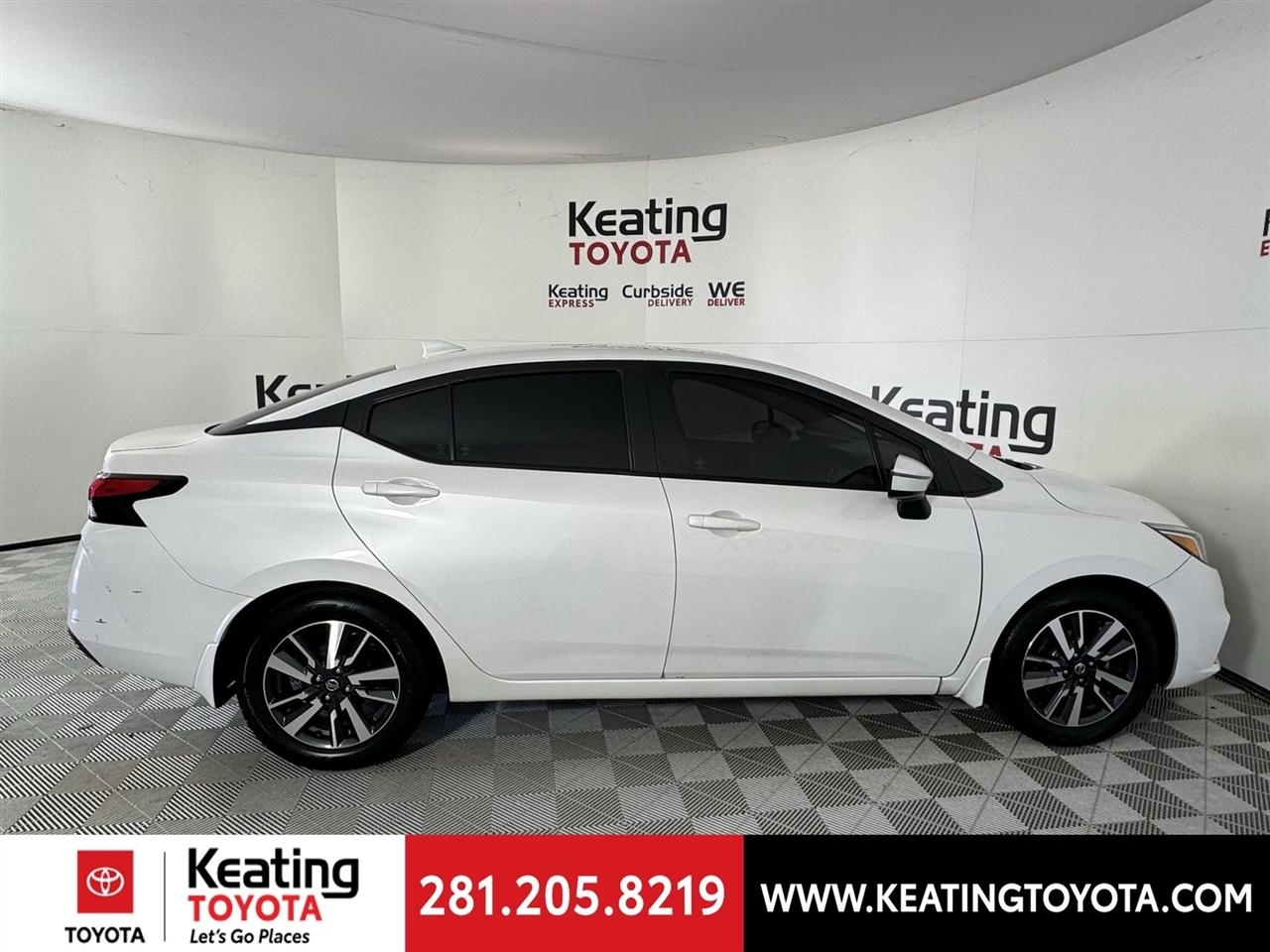 Nissan Versa SV 2021