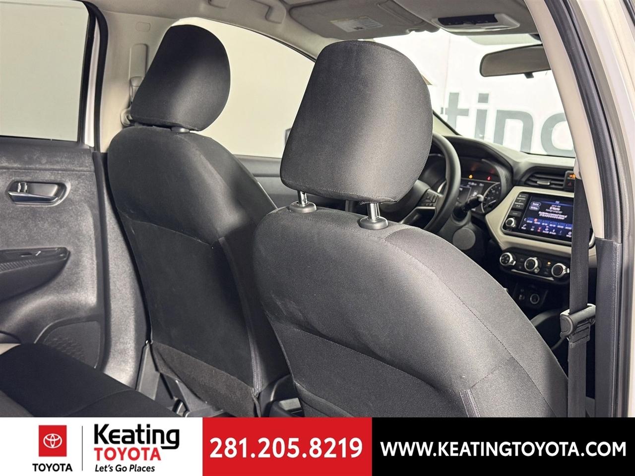 Nissan Versa SV 2021