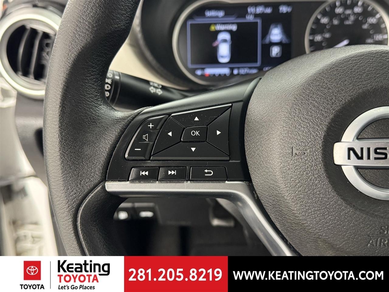 Nissan Versa SV 2021