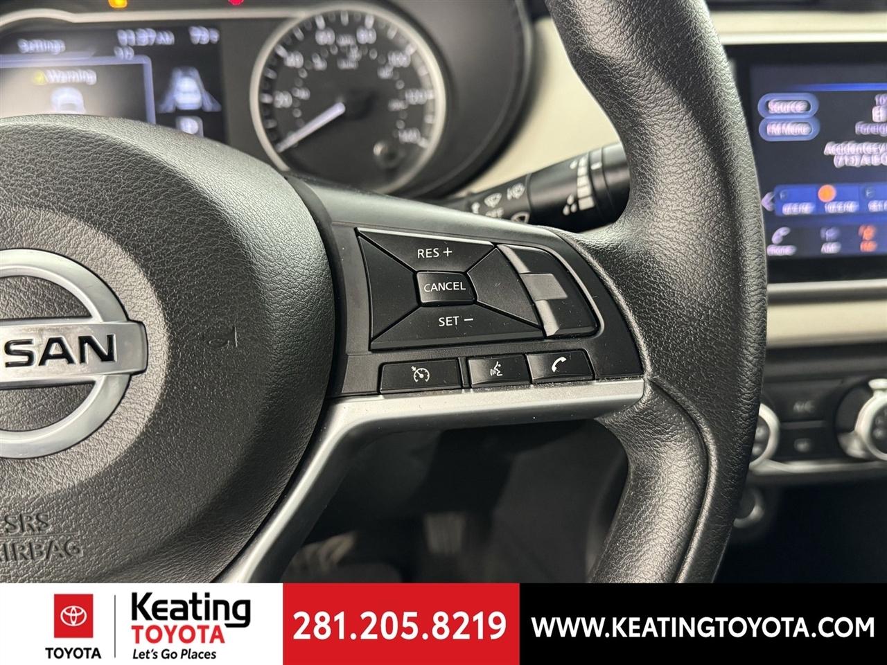 Nissan Versa SV 2021